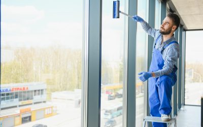 Fensterreinigung wie vom Profi: Mythen, Fehler und echte Tipps